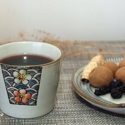 桑葚桂圆陈皮饮：夏日养心，从一杯茶开始