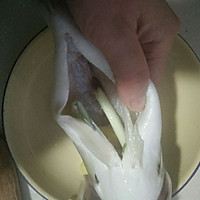 清蒸海鲈鱼的做法图解2