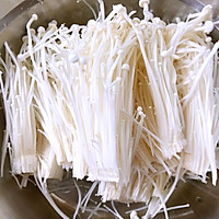 酥炸金针菇的做法图解1