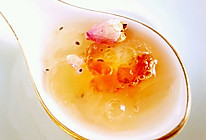 桃胶皂角米银耳羹（吃出来的好肤色）的做法