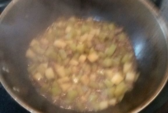 土豆丁莴笋肉