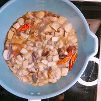 #我心中的冬日限定#冬日里的开胃下饭菜——香辣什锦菌菇的做法图解10