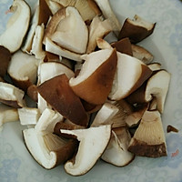 斑鸠蘑菇汤，简单的做法图解2