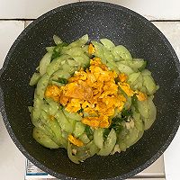 黄瓜炒鸡蛋的做法图解7