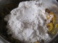 南瓜芝麻球的做法图解3