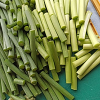 超级下饭的蒜苔回锅肉的做法图解3