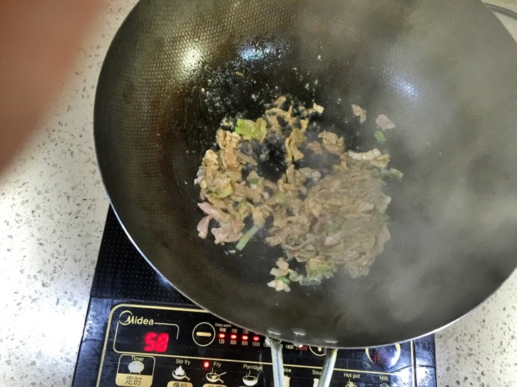 尖椒肉丝的做法图解5