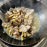菌丝辣子鸡的做法图解3