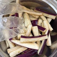 家常菜茄子豆角的做法图解1