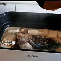 #甜蜜暖冬，“焙”感幸福#奶白的鱼头豆腐汤的做法图解7