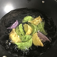 彩色蔬菜汁手工饺子的做法图解7