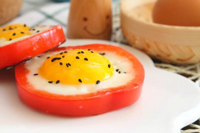 彩椒煎蛋  宝宝健康食谱