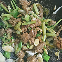 炖炒鸡肉的做法图解17