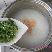 磷虾青菜粥#柏翠辅食节-营养佐餐#的做法图解6