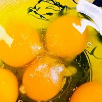 火龙果韭菜鸡蛋包子的做法图解8