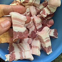 梅菜炖猪肉的做法图解1