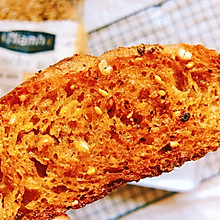法棍最简单美味的吃法～孜然谷物法棍面包片