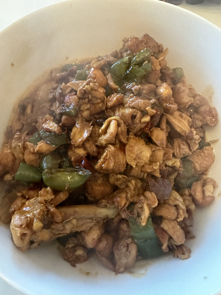 山东小炒鸡✨超下饭的做法