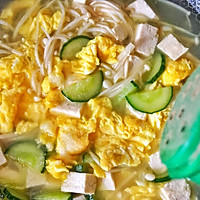 减脂餐低卡饱腹黄瓜豆腐菌菇蛋汤❗️的做法图解8