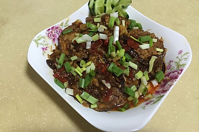 鲜肉香味肠做的鱼香茄饼