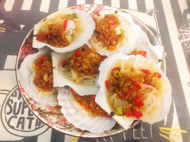 蒜蓉粉丝蒸扇贝的做法