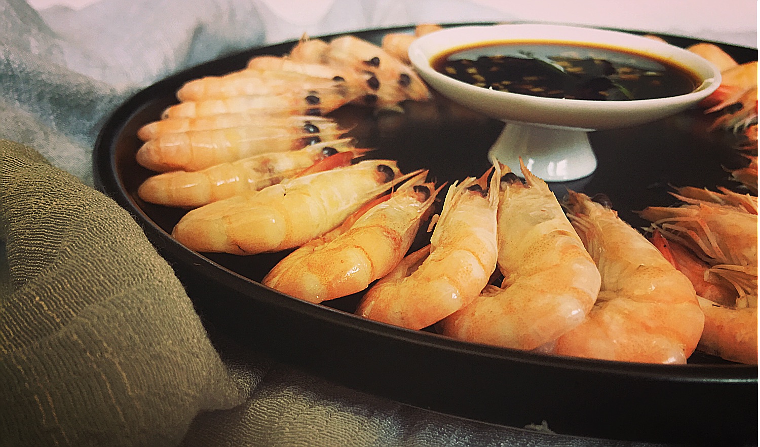 蒜蓉蒸虾怎么做好吃又简单 蒜蓉大虾的家常做法分享 - 美食/营养 - 教程之家