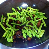 肉烧四季豆的做法图解4