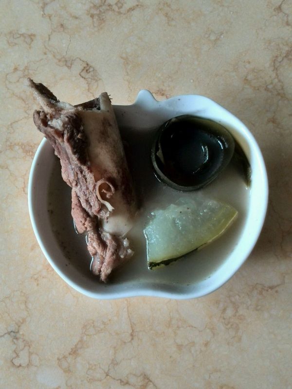 清热解暑——冬瓜绿豆海带筒骨汤