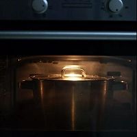 来做这道特别特别麻烦的红酒炖牛肉吧!?的做法图解9