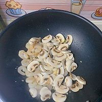 #轻食季怎么吃#减肥减脂菜 芦笋口蘑虾仁的做法图解4