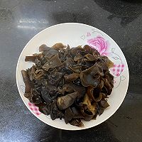 山药木耳炒肉的做法图解5