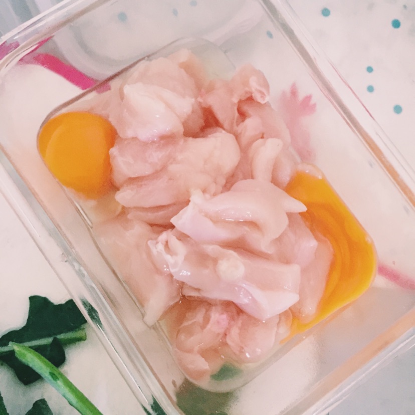 西兰花鸡胸肉（健身餐1）的做法图解1