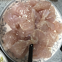 酸菜鱼炖粉条的做法图解2