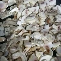 口蘑炒肉的做法图解5