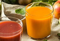 胡萝卜苹果黄瓜汁  - - 排毒清肠果蔬汁的做法