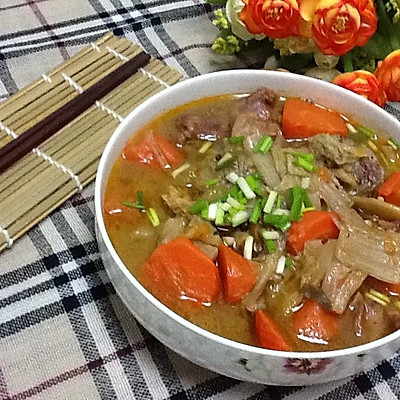 羊肉炖酸菜