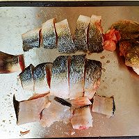 干锅鲈鱼的做法图解3