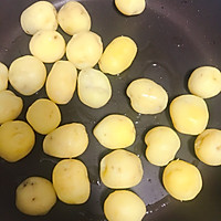 孜然椒盐恩施小土豆的做法图解4