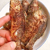 麻辣小酥鱼的做法图解8