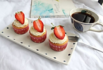 草莓奶油纸杯蛋糕的做法