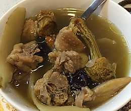 姬松茸红枣炖土鸡汤的做法