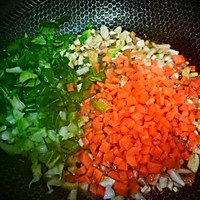 蔬菜蘑菇疙瘩汤的做法图解2