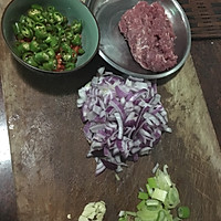 随便肉酱拌面的做法图解1
