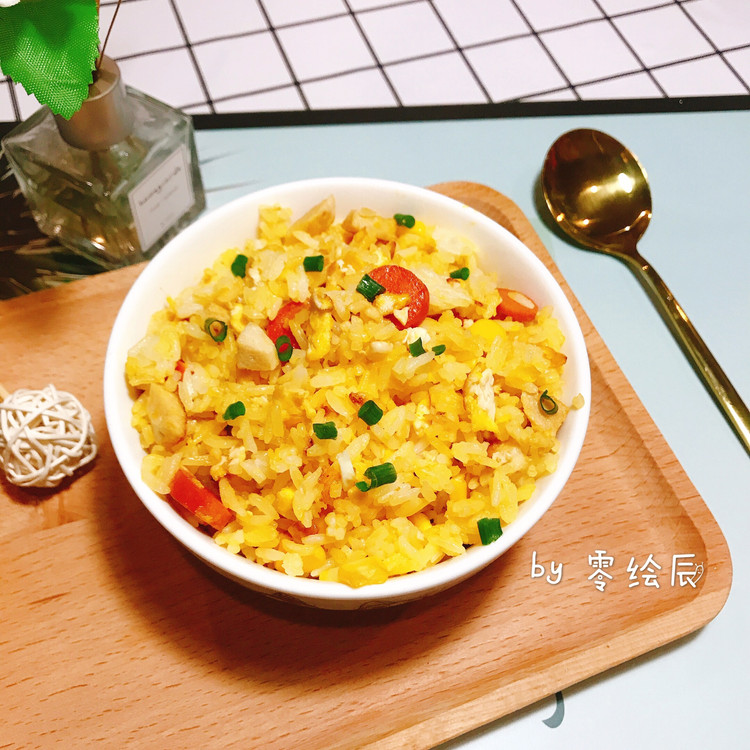 黄金肉丸火腿蛋炒饭的做法