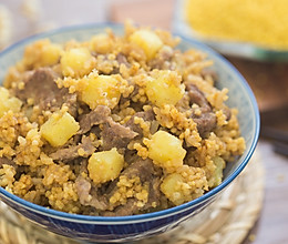 土豆小米焖饭的做法
