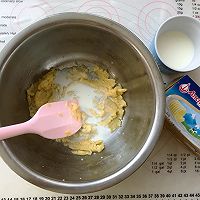 #安佳儿童创意料理#海绵宝宝蛋糕卷的做法图解11