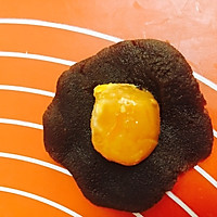 蛋黄酥的做法图解13