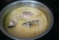 奶白鲶鱼汤的做法