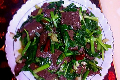 鸭血炒韭菜