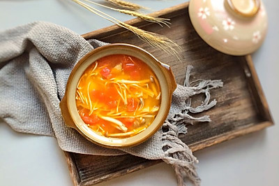 鲜美开胃: 风味西红柿杂菇汤